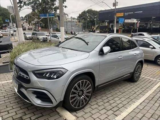 MERCEDES-BENZ GLA 200 1.3 MHEV AMG LINE 7G-DCT MERCEDES-BENZ GLA 200 1.3 MHEV AMG LINE 7G-DCT